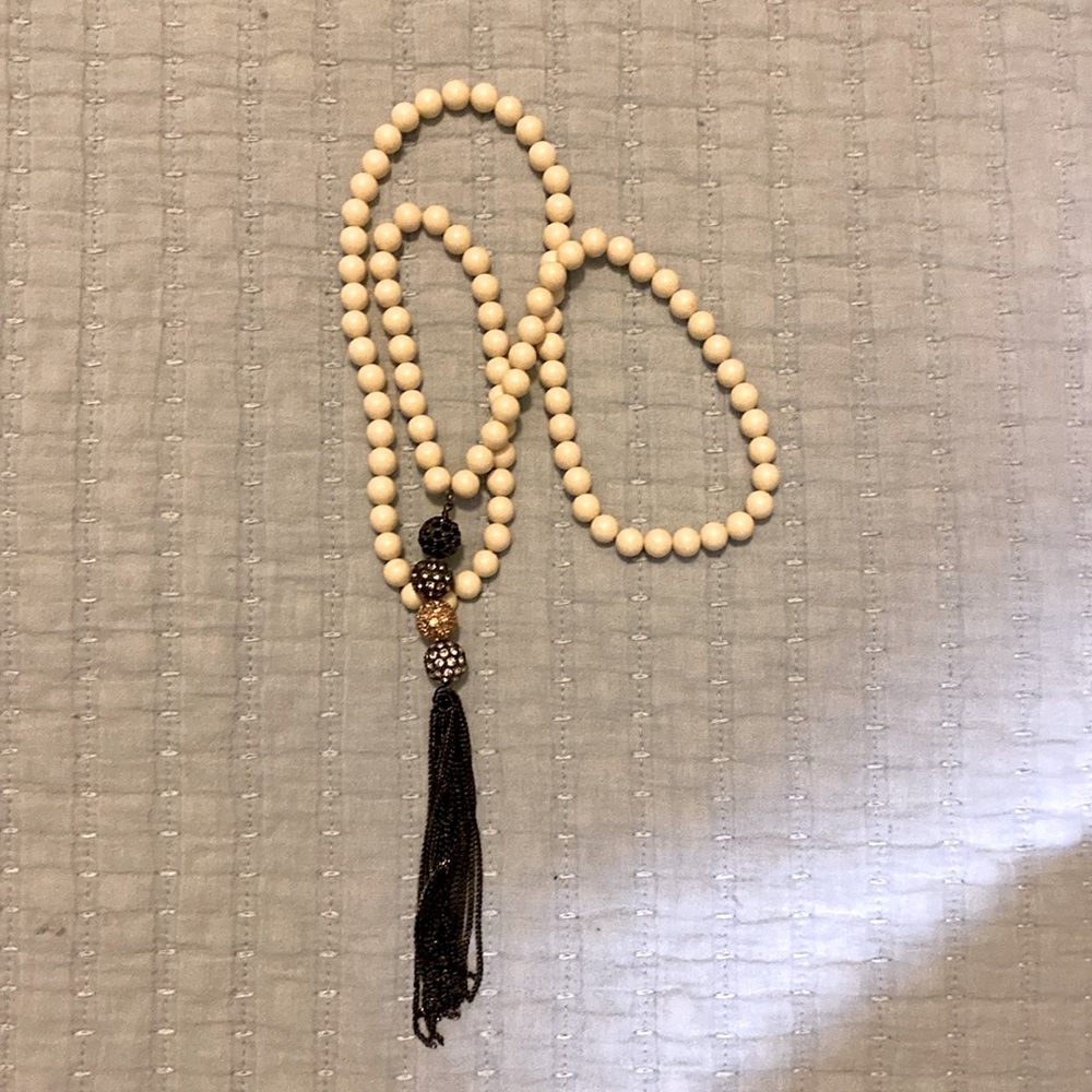 Stella and Dot long nexklace